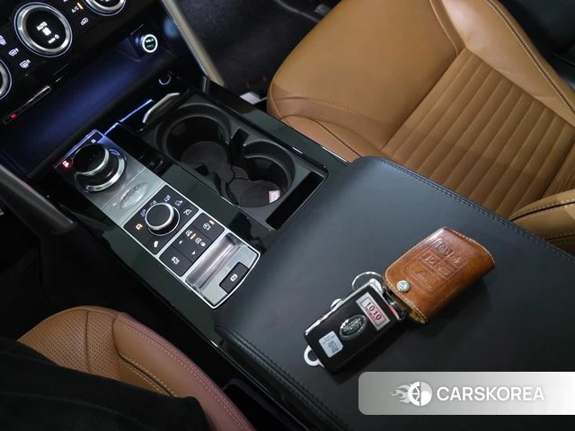 Land Rover Discovery 5 2020 Черный из Кореи, фото 2