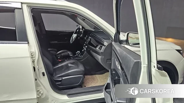 Ssangyong Beautiful Korando 2020 Белый из Кореи, фото 2