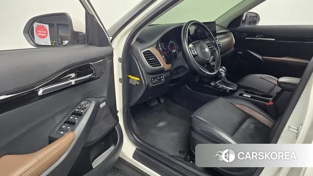 Kia Seltos 2020 Белый из Кореи, фото 2