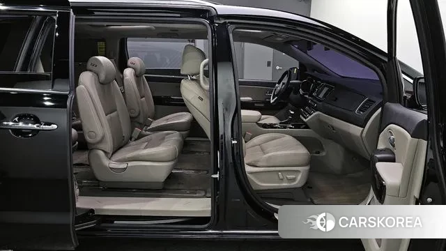 Kia The New Carnival 2020 Черный из Кореи, фото 2