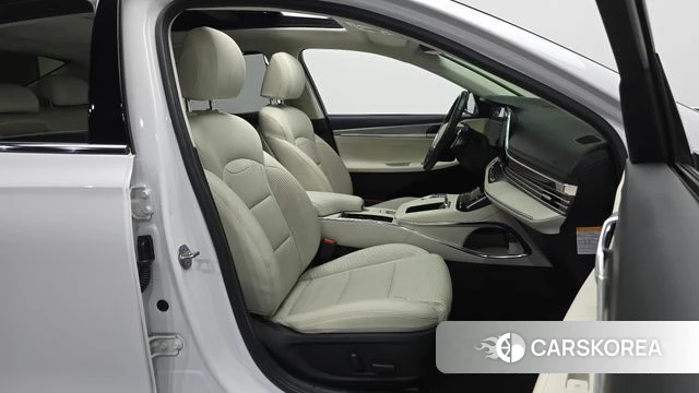 Hyundai The New Grandeur IG Hybrid 2022 Белый из Кореи, фото 2