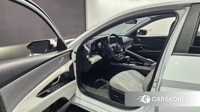 Hyundai Avante (CN7) 2021 Белый из Кореи, фото 2