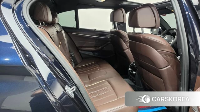BMW 5 Series (G30) 2020 Черный из Кореи, фото 2