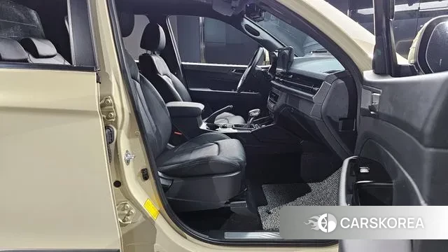 Ssangyong The New Rexton Sport 2023 Жемчужный цвет из Кореи, фото 2