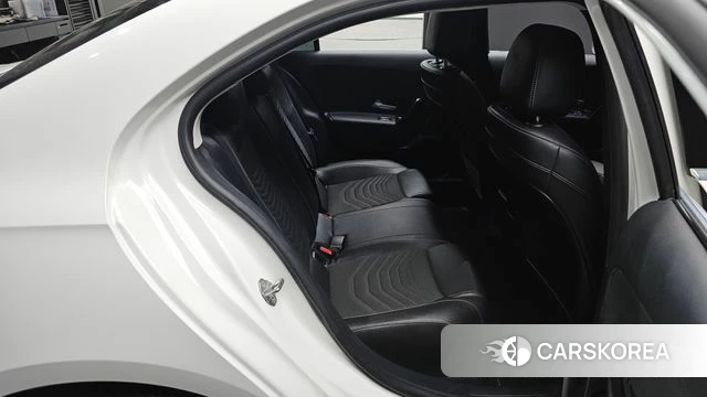 Mercedes-Benz A-Class W177 2020 Белый из Кореи, фото 2