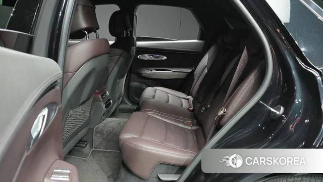 Genesis GV70 2024 Черный из Кореи, фото 2
