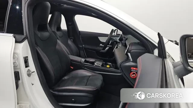 Mercedes-Benz CLA-Class C118 2020 Белый из Кореи, фото 2