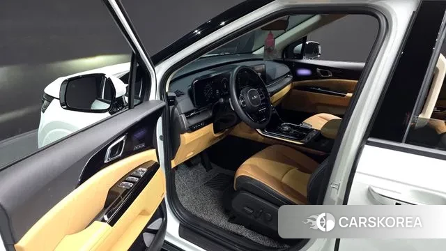 Kia Carnival 4th generation 2023 Белый из Кореи, фото 2