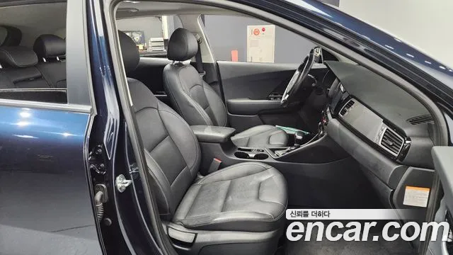 Kia Niro 2018 Синий из Кореи, фото 2