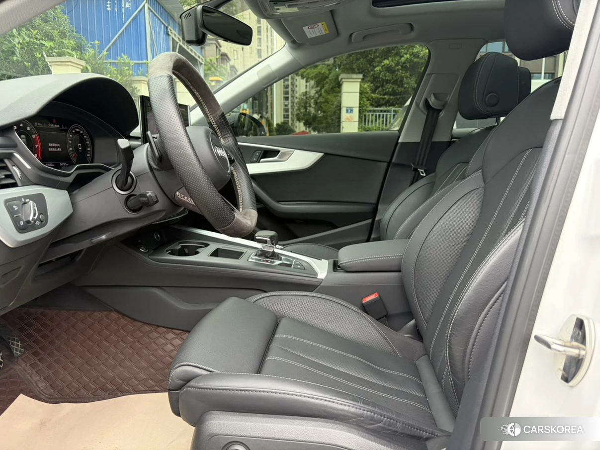 Audi A4L 2020 Белый из Китая, фото 2