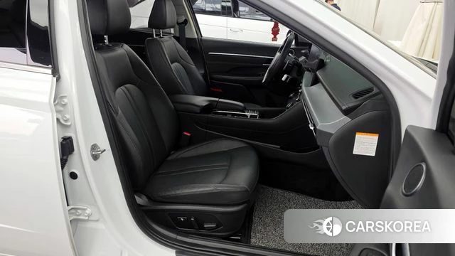 Hyundai Sonata D Edge Hybrid (DN8) 2024 Белый из Кореи, фото 2