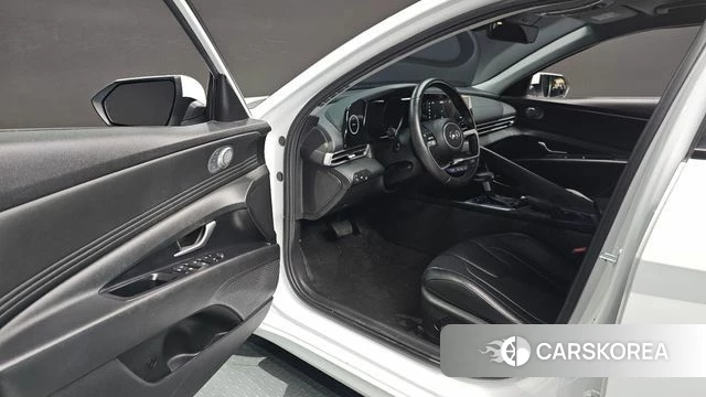 Hyundai Avante (CN7) 2022 Белый из Кореи, фото 2