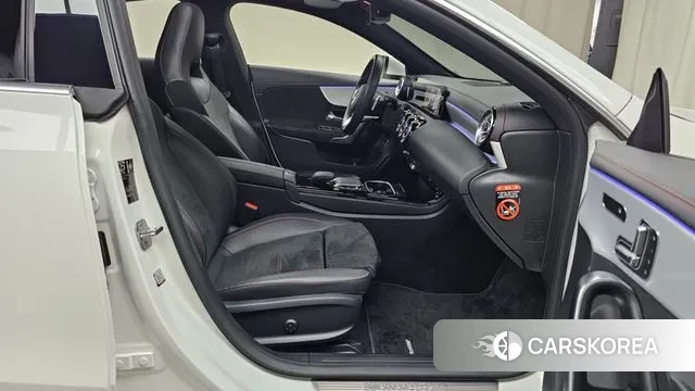 Mercedes-Benz CLA-Class C118 2023 Белый из Кореи, фото 2