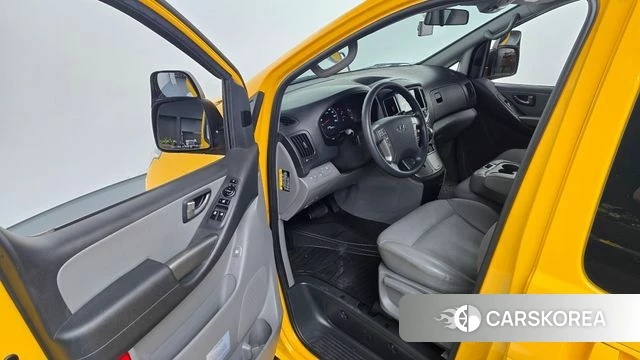 Hyundai The New Grand Starex 2021 Желтый из Кореи, фото 2
