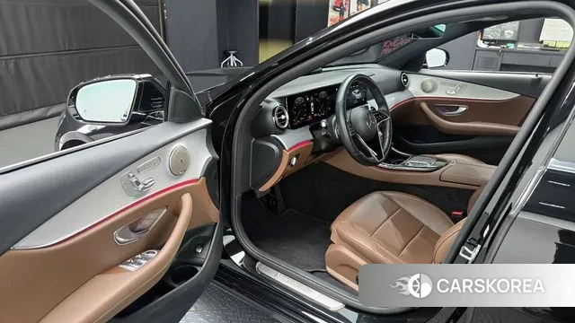 Mercedes-Benz E-Class W213 2021 Черный из Кореи, фото 2