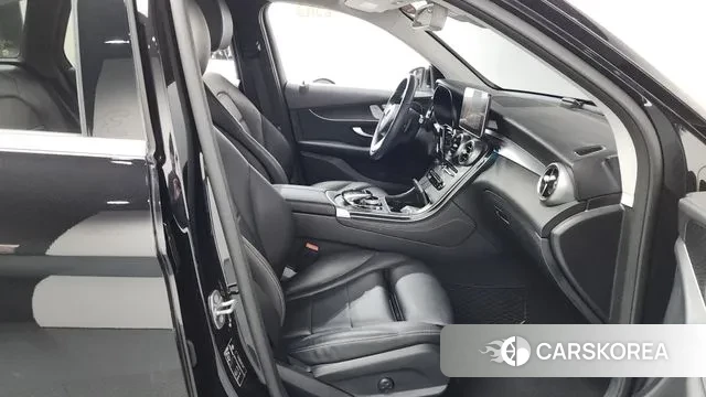 Mercedes-Benz GLC-Class X253 2019 Черный из Кореи, фото 2