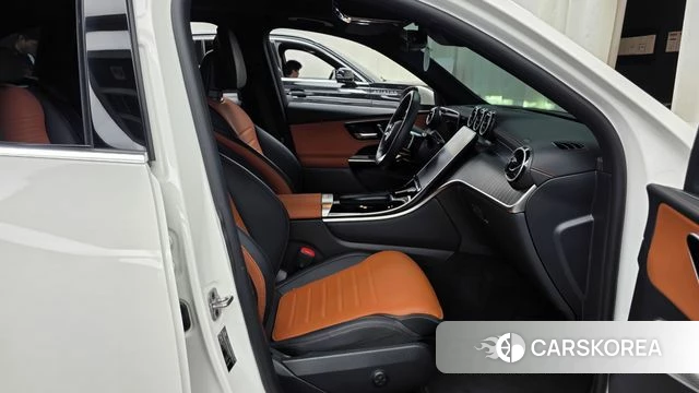 Mercedes-Benz GLC-Class X254 2024 Белый из Кореи, фото 2