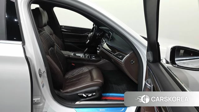 BMW 7 Series (G11) 2020 Белый из Кореи, фото 2