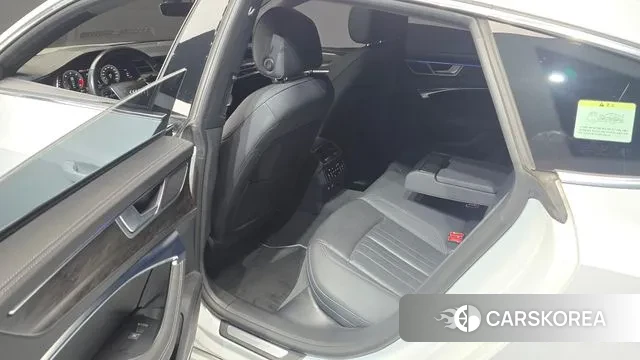 Audi A7 (4K) 2021 Белый из Кореи, фото 2