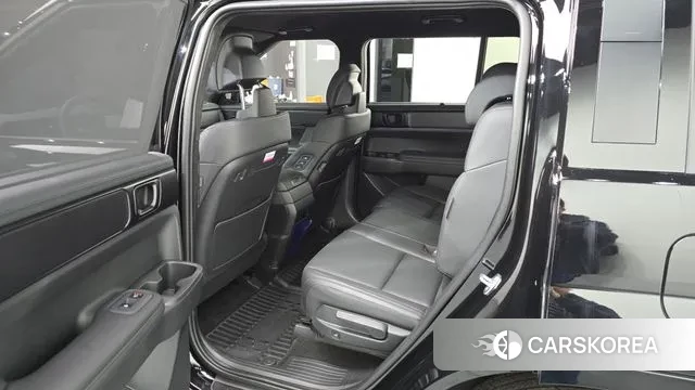 Hyundai Santa Fe (MX5) 2023 Черный из Кореи, фото 2