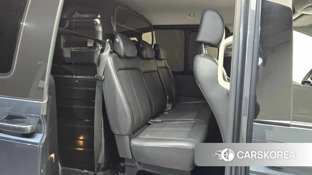 Hyundai Staria 2022 Серый из Кореи, фото 2