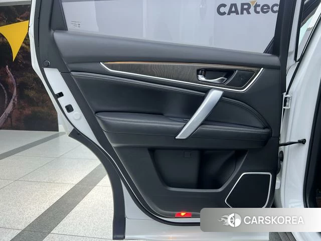 Honda Crown Road 2023 Белый из Китая, фото 2