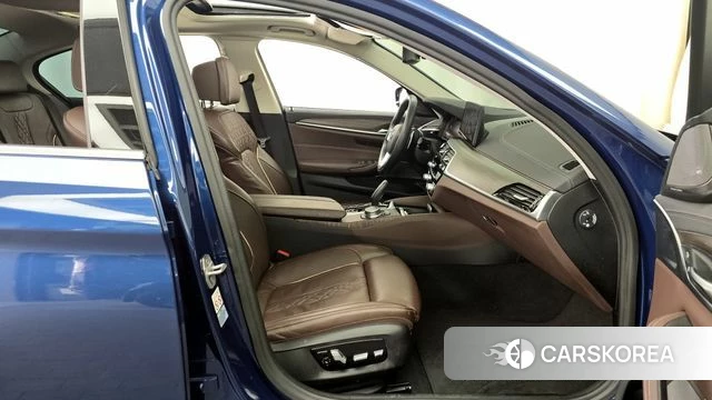 BMW 5 Series (G30) 2020 Синий из Кореи, фото 2