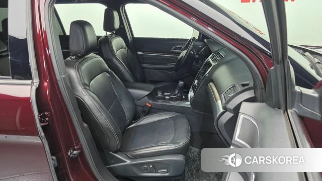 Ford Explorer 2018 Красный из Кореи, фото 2
