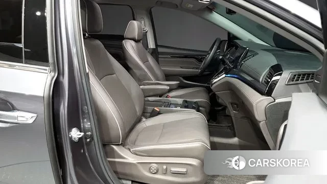 Honda Odyssey 2023 Серый из Кореи, фото 2