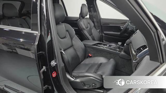 Volvo XC90 second Generation 2018 Черный из Кореи, фото 2