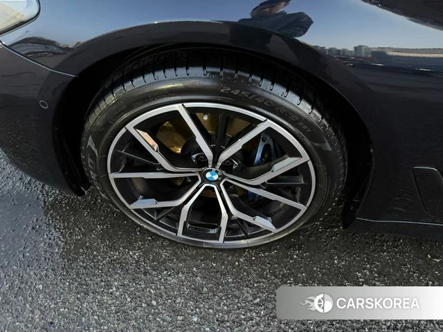 BMW 5 Series (G30) 2022 Черный из Кореи, фото 2