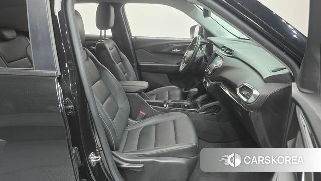 Chevrolet (GM Daewoo) Trailblazer 2022 Черный из Кореи, фото 2