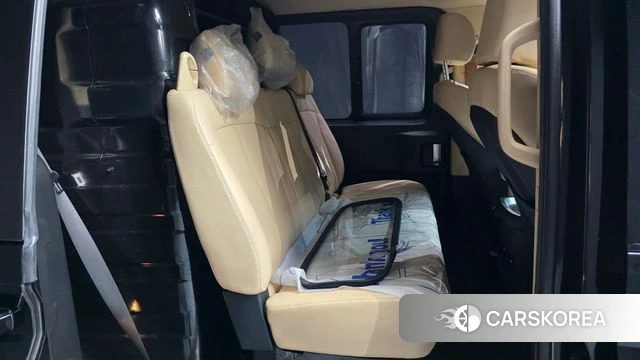 Hyundai Staria 2023 Черный из Кореи, фото 2
