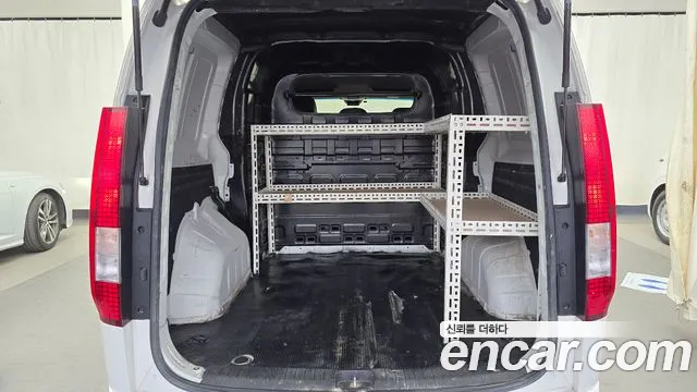 Hyundai Staria 2022 Белый из Кореи, фото 2