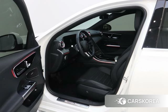 Mercedes-Benz Class C 2022 Белый из Китая, фото 2
