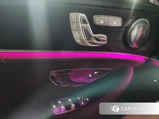 Mercedes-Benz E-Class W213 2018 Белый из Кореи, фото 2