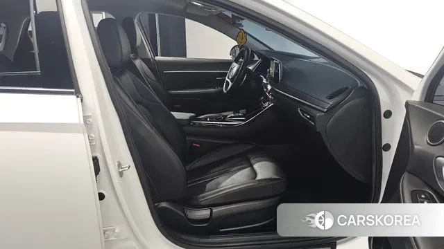 Hyundai Sonata (DN8) 2022 Белый из Кореи, фото 2