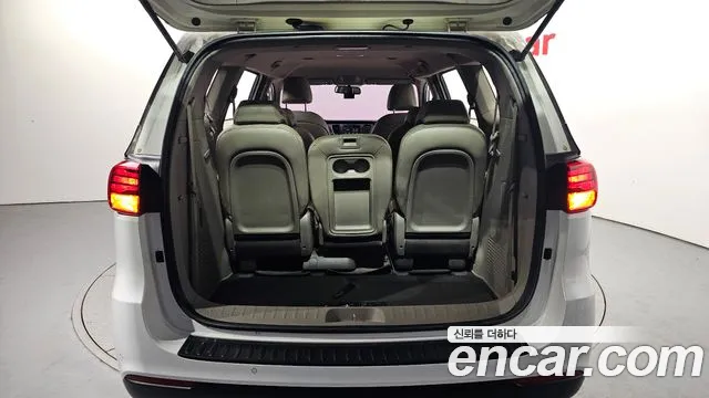 Kia The New Carnival 2019 Белый из Кореи, фото 2