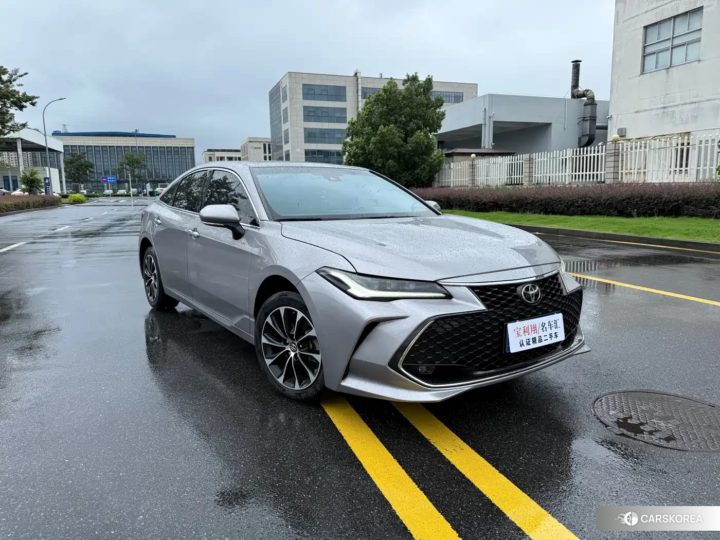 Toyota Avalon 2024 Silver/gray из Китая, фото 2