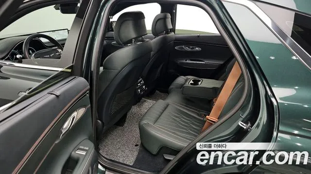 Genesis GV70 2021 Зеленый из Кореи, фото 2