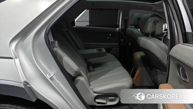 Hyundai Ionic 5 2024 Серебристо-серый из Кореи, фото 2