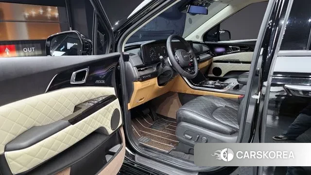 Kia Carnival 4th generation 2023 Черный из Кореи, фото 2