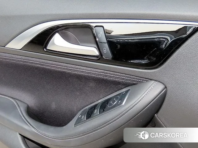 Infiniti Q30 2019 Черный из Кореи, фото 2