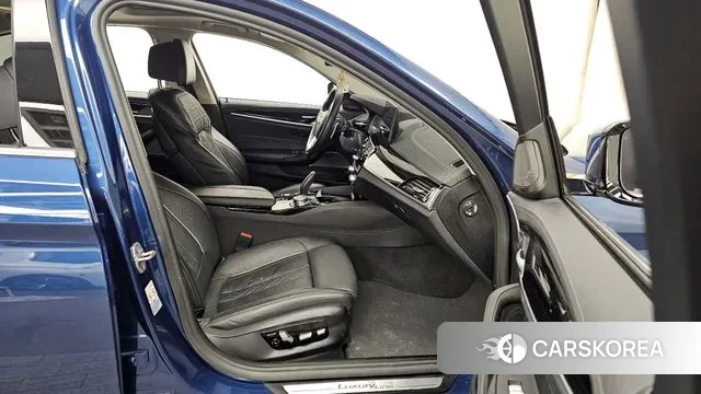 BMW 5 Series (G30) 2021 Синий из Кореи, фото 2