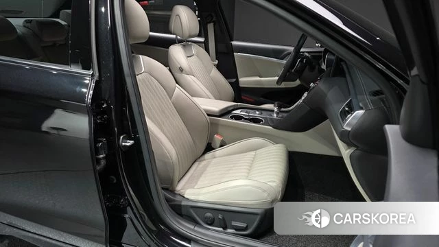 Genesis The New G70 2022 Черный из Кореи, фото 2