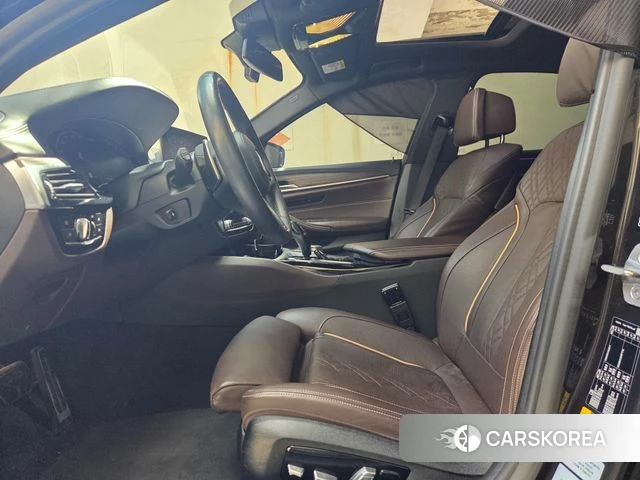 BMW 5 Series (G30) 2020 Серый из Кореи, фото 2