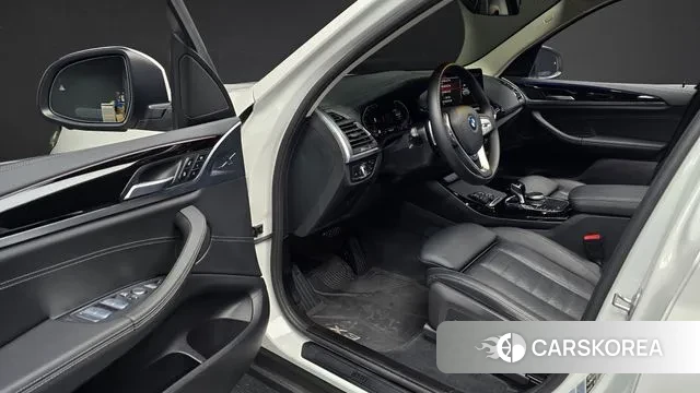 BMW X3 (G01) 2022 Белый из Кореи, фото 2