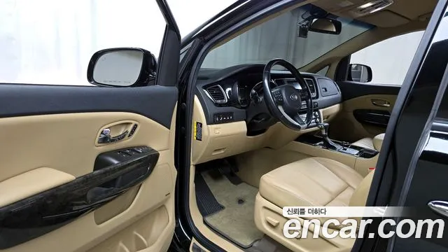 Kia The New Carnival 2019 Черный из Кореи, фото 2