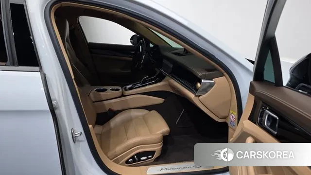 Porsche Panamera (971) 2018 Белый из Кореи, фото 2