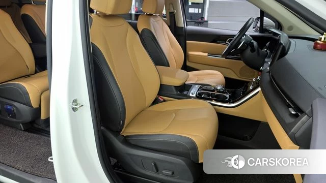 Kia Carnival 4th generation 2021 Белый из Кореи, фото 2